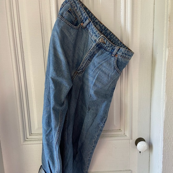 Monki Denim - Monki mom jeans, size 32.